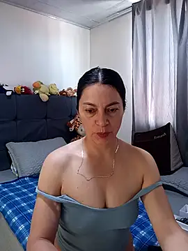 Snapshot of renata_hot1 chatting on 04.30.26 renata hot1 online show from 04.30.26