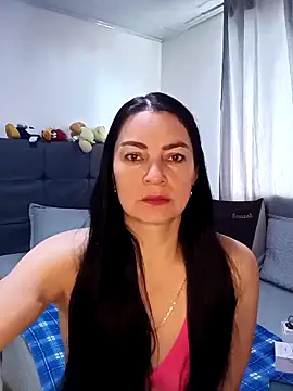 Snapshot of renata_hot1 chatting on 05.12.26 renata hot1 online show from 05.12.26