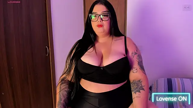 Snapshot of Apriilpeach_ chatting on 12.10.24 Apriilpeach online show from 12.10.24