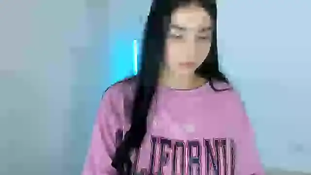 Snapshot of Natasha_su_ chatting on 09.17.25 Natasha su online show from 09.17.25