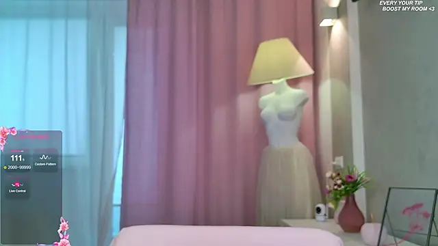 b4by LoL1 online show from 09.26.25