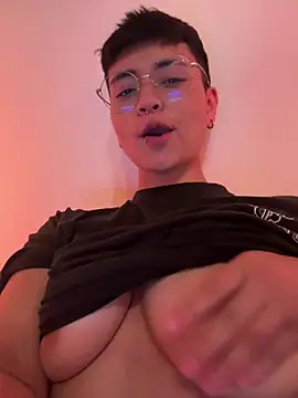 Snapshot of Ashley_Chriss chatting on 12.22.24 Ashley Chriss online show from 12.22.24