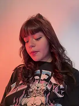 Snapshot of Ashley_Chriss chatting on 12.29.24 Ashley Chriss online show from 12.29.24