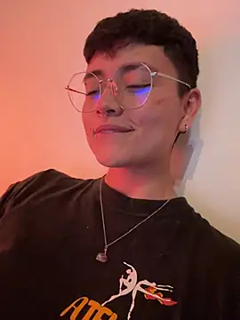 Snapshot of Ashley_Chriss chatting on 12.29.24 Ashley Chriss online show from 12.29.24