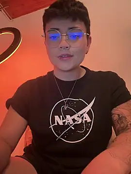 Snapshot of Ashley_Chriss chatting on 01.03.25 Ashley Chriss online show from 01.03.25