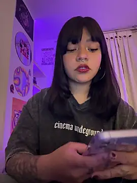 Snapshot of Ashley_Chriss chatting on 09.27.25 Ashley Chriss online show from 09.27.25