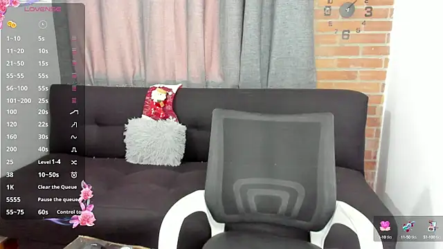 curly muscle online show from 12.13.24