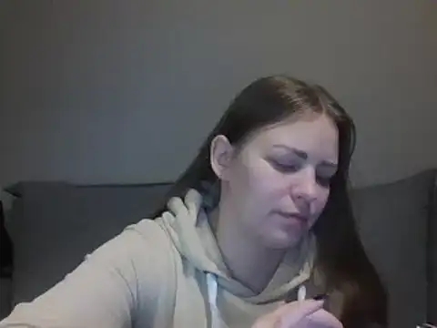 AnnaDiamond1 online show from 12.19.24