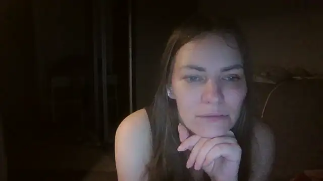 AnnaDiamond1 online show from 10.17.25