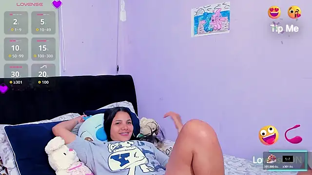 sara mendez2 online show from 11.20.25