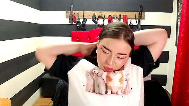 Marian Ran online show from 01.11.25