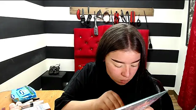 Marian Ran online show from 02.03.25