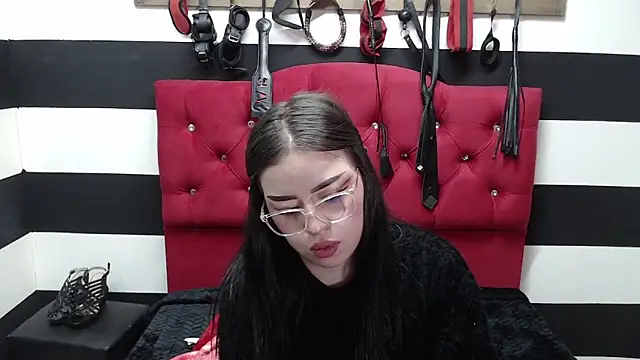 Marian Ran online show from 02.11.25