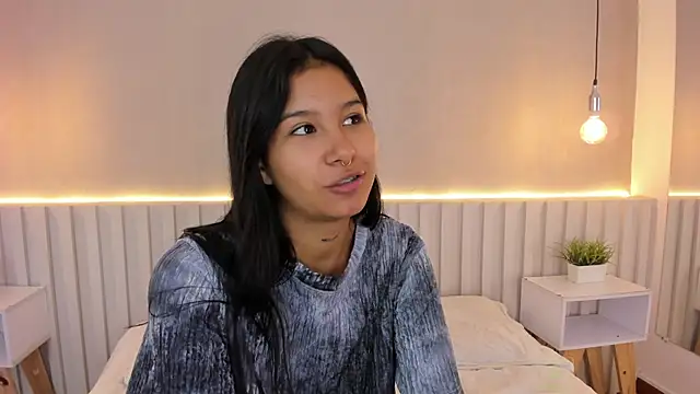 Aida moreno online show from 02.15.25