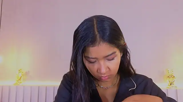 Aida moreno online show from 09.18.25