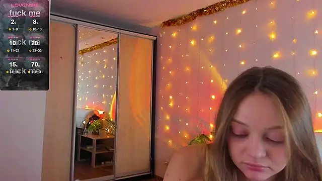 Snapshot of May_Flower chatting on 12.12.24 May Flower online show from 12.12.24