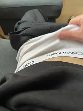 Snapshot of XMenX24 chatting on 12.02.24 XMenX24 online show from 12.02.24