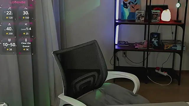 Snapshot of Hailees_secrets chatting on 11.27.25 Hailees secrets online show from 11.27.25