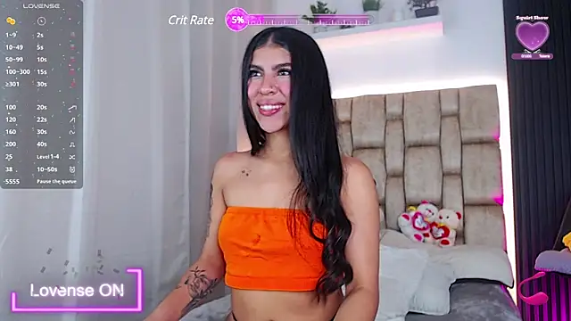 Snapshot of little_sophie18 chatting on 02.26.25 little sophie18 online show from 02.26.25