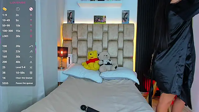 little sophie18 online show from 02.19.26