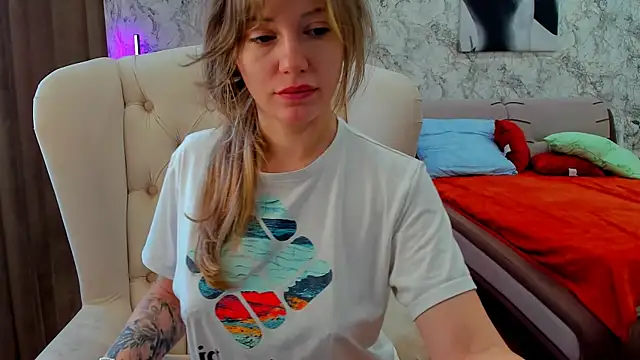 foxy blond online show from 03.16.26