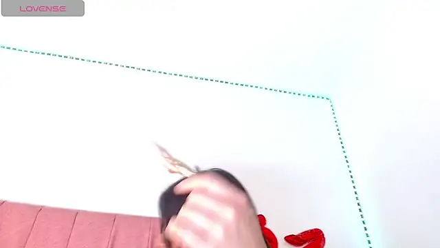 Snapshot of margiesfunnyhot303av chatting on 12.20.24 margiesfunnyhot303av online show from 12.20.24