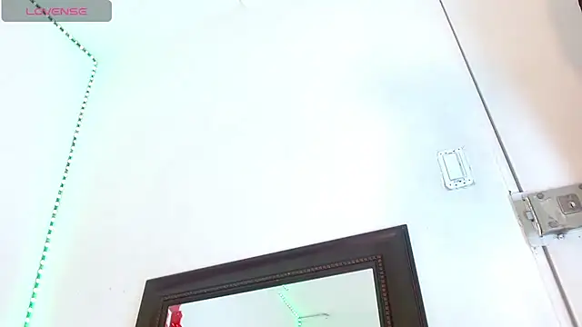 Snapshot of margiesfunnyhot303av chatting on 12.21.24 margiesfunnyhot303av online show from 12.21.24