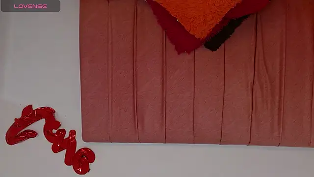 Snapshot of margiesfunnyhot303av chatting on 01.24.25 margiesfunnyhot303av online show from 01.24.25