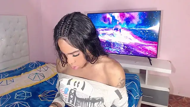 DannaDocell online show from 02.10.25