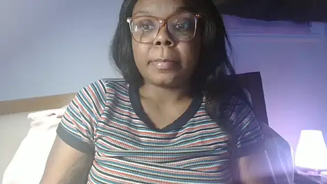 YaraBrynnn online show from 11.13.25