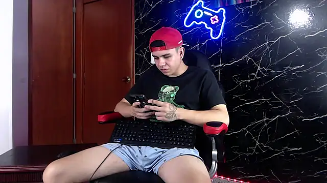 maty hardx online show from 12.07.24