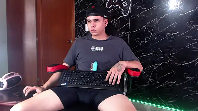 maty hardx online show from 02.08.25