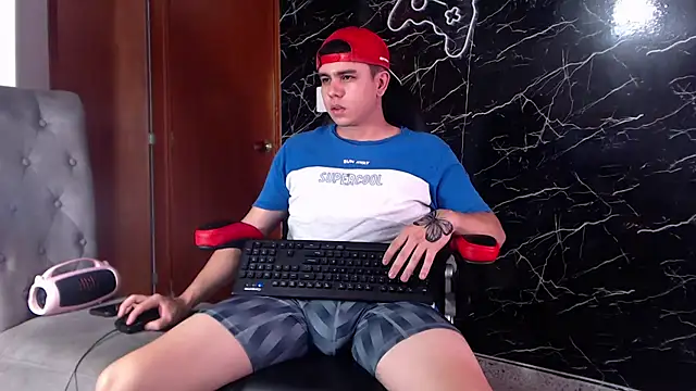 maty hardx online show from 03.03.25