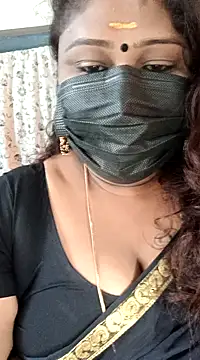 Snapshot of simran21 chatting on 12.28.24 simran21 online show from 12.28.24