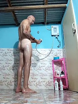 Snapshot of Sunnyboy7897 chatting on 10.21.25 Sunnyboy7897 online show from 10.21.25