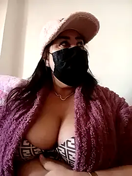 Snapshot of Jawahir-pretty-women chatting on 01.21.25 Jawahir-pretty-women online show from 01.21.25