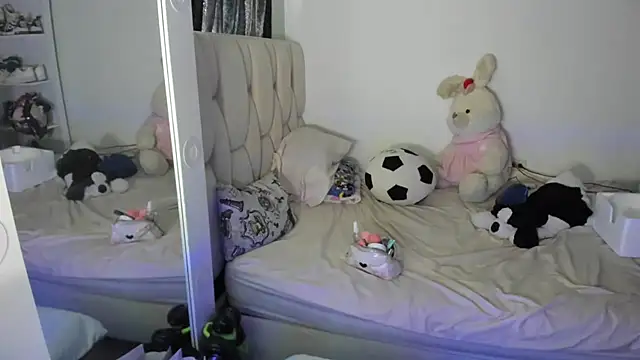 KittyKlum online show from 05.26.26