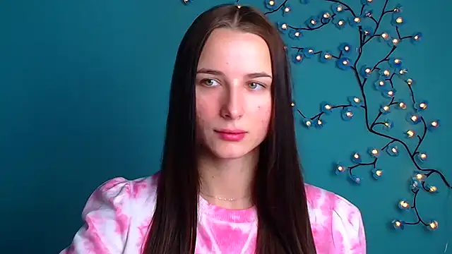 Snapshot of Eva_Janee chatting on 10.24.25 Eva Janee online show from 10.24.25