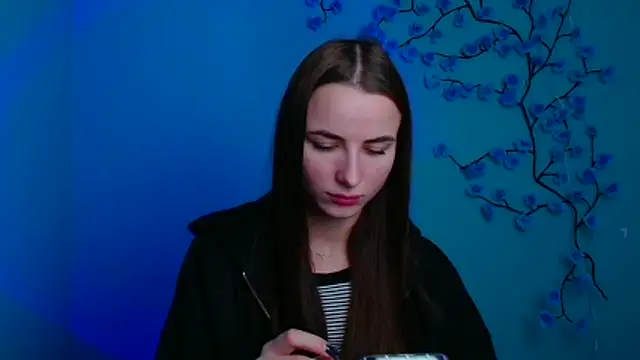 Eva Janee online show from 01.07.26