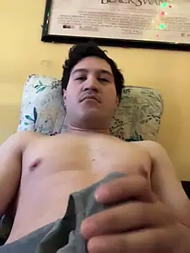 Snapshot of Sleeker99 chatting on 12.18.24 Sleeker99 online show from 12.18.24