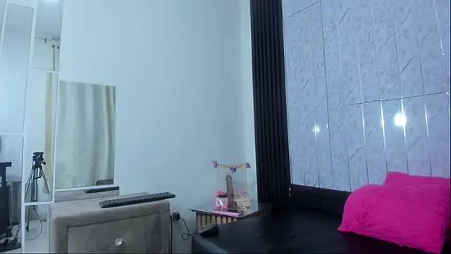 FernandaClar online show from 09.28.25