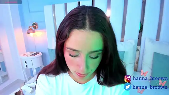 Snapshot of hannaa_brown chatting on 12.20.24 hannaa brown online show from 12.20.24