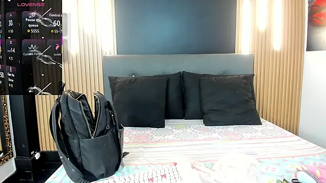 Snapshot of EvaaLovia1 chatting on 02.18.26 EvaaLovia1 online show from 02.18.26