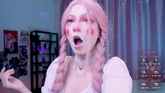 Snapshot of Carolina_Leep chatting on 09.16.25 Carolina Leep online show from 09.16.25