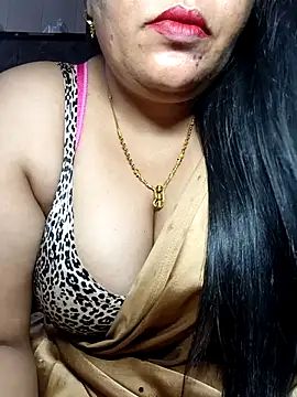 Snapshot of sneha_rose chatting on 05.08.26 sneha rose online show from 05.08.26