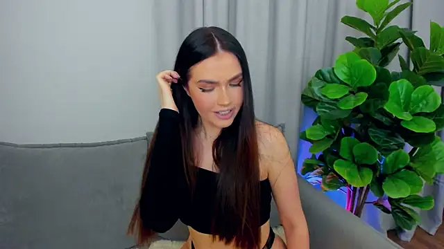 sexyangeloux online show from 10.28.25