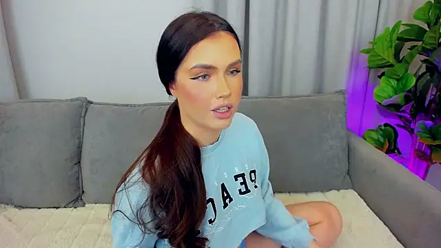 Snapshot of sexyangeloux chatting on 02.24.26 sexyangeloux online show from 02.24.26