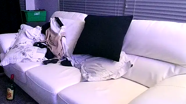 Snapshot of longthicknslick chatting on 11.13.25 longthicknslick online show from 11.13.25