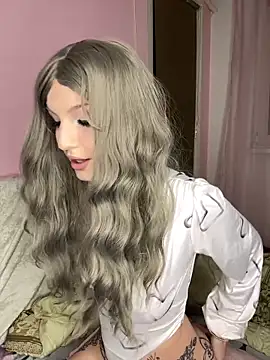 MoonAgnes online show from 12.28.24