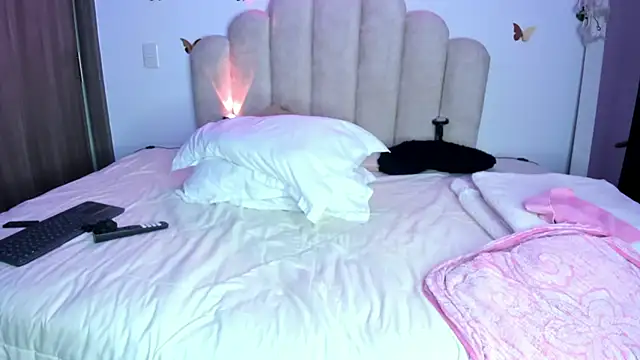 NaomiAsha online show from 10.24.25